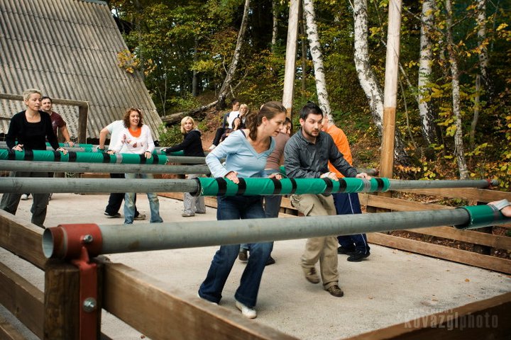 Ljudski stolni nogomet - Rizvan City